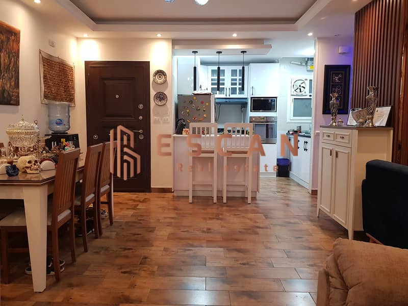 3 U874682 (13). jpeg