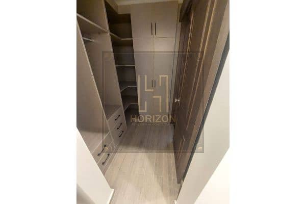 9 WhatsApp Image 2025-10-28 at 1.32. 10 AM (1). jpg