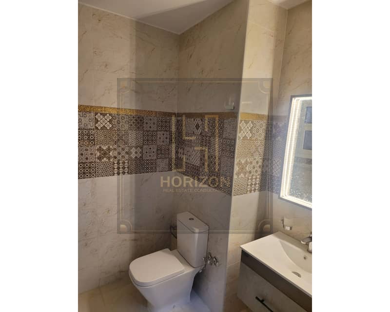 17 WhatsApp Image 2025-10-28 at 1.39. 28 AM. jpg