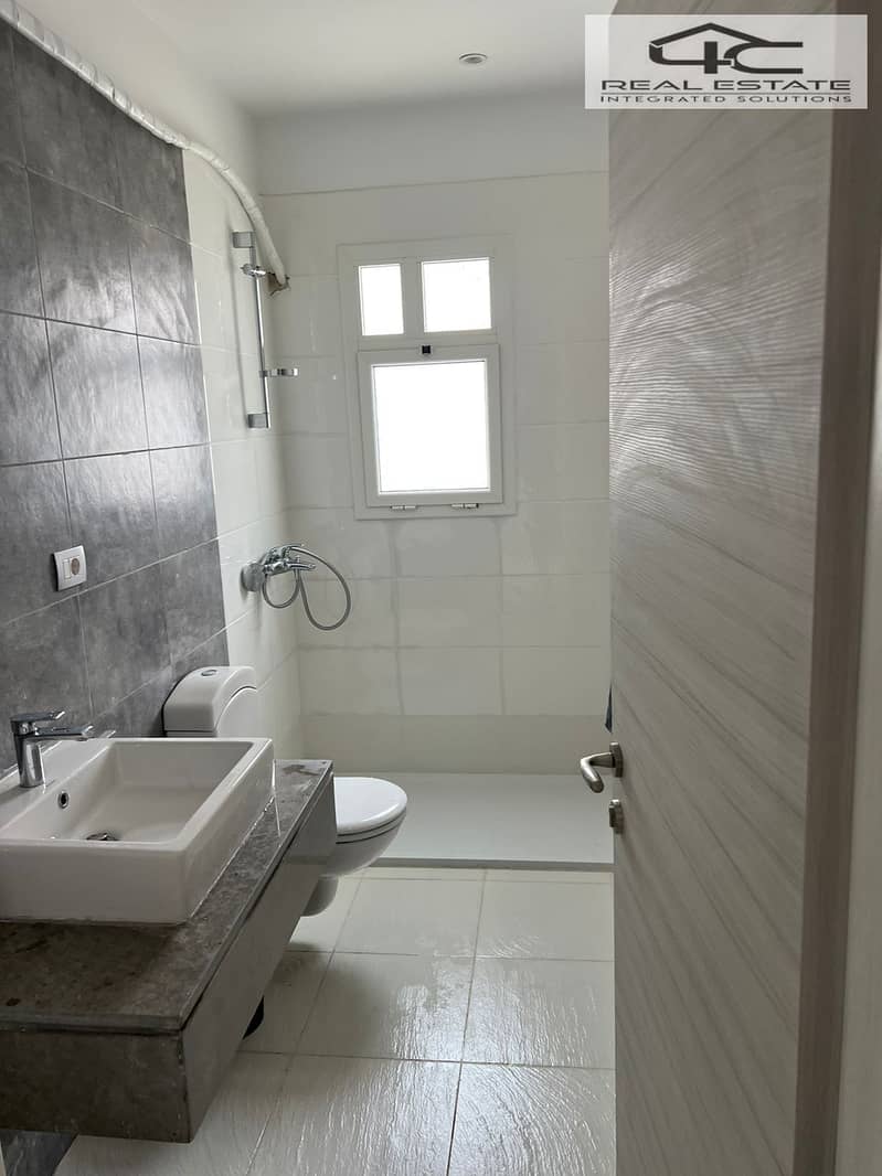 5 WhatsApp Image 2025-10-28 at 5.53. 44 PM (2). jpeg