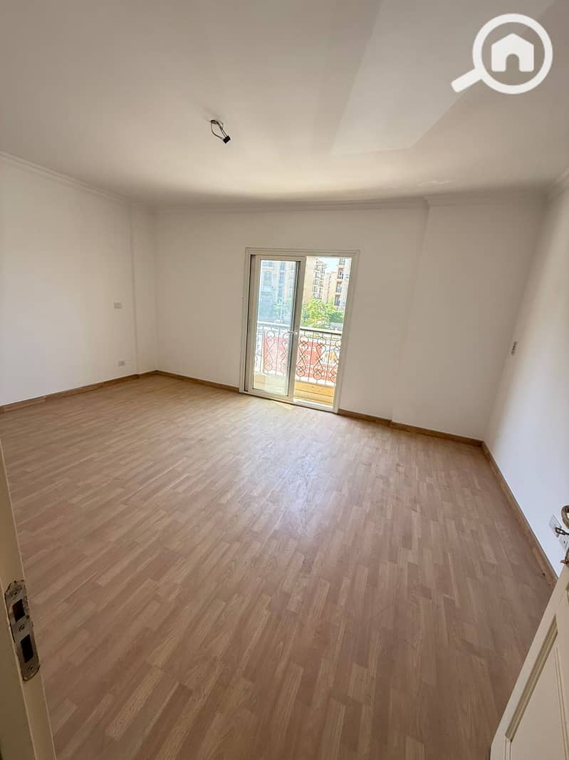 5 b1422758-5f6f-4ea3-a66d-ea317d0c75c2. jpeg