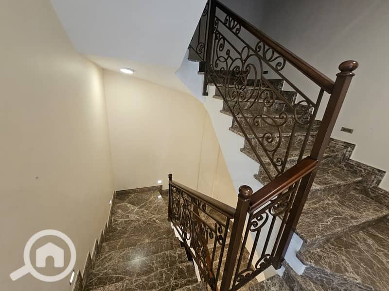 10 WhatsApp Image 2025-10-27 at 5.37. 29 PM. jpeg