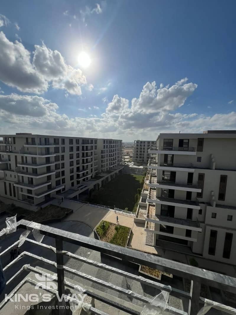 9 112ba696-9118-428f-a900-0abb5d2de0c8. jpg