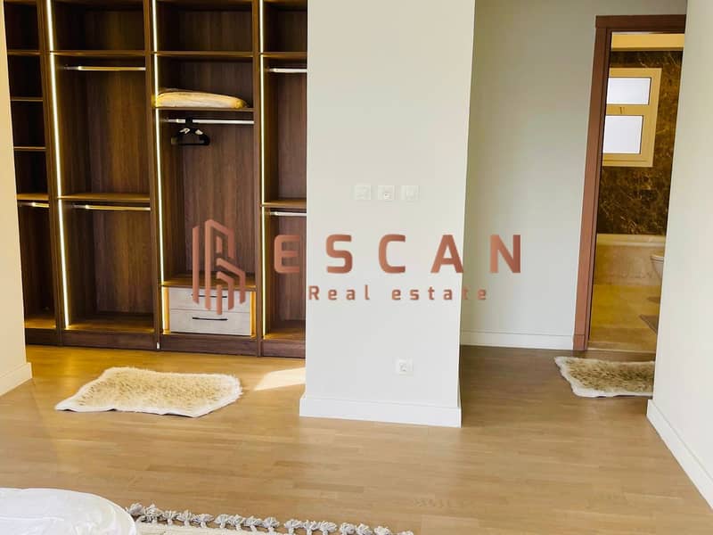 8 U824977 (12). jpeg