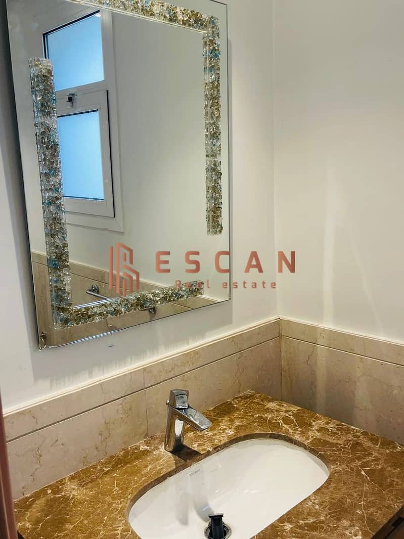 16 U824977 (10). jpeg