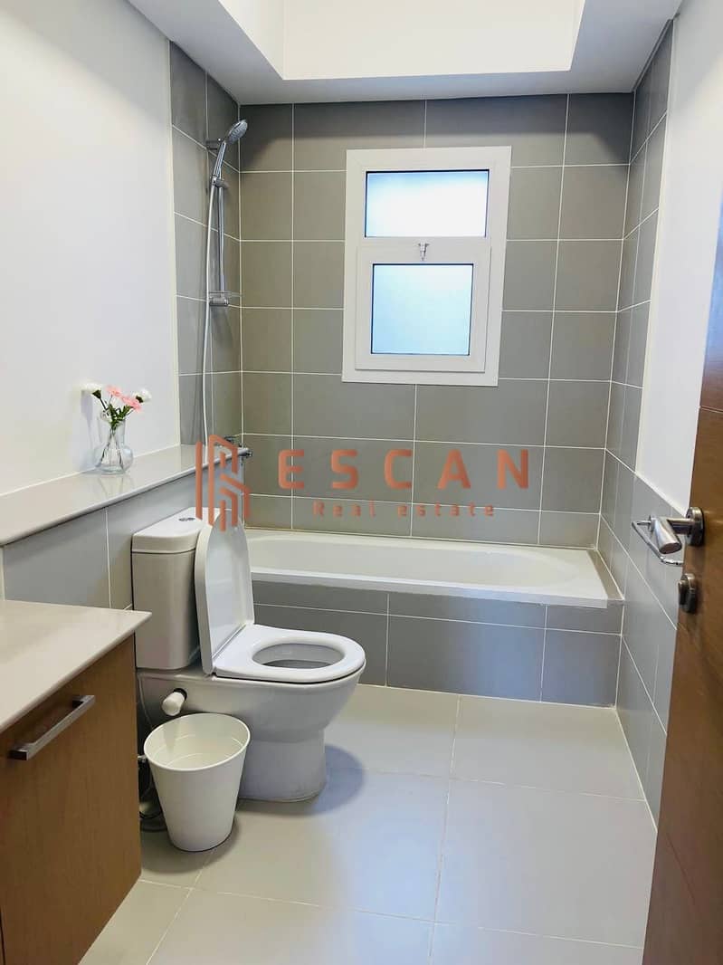 18 U824977 (8). jpeg