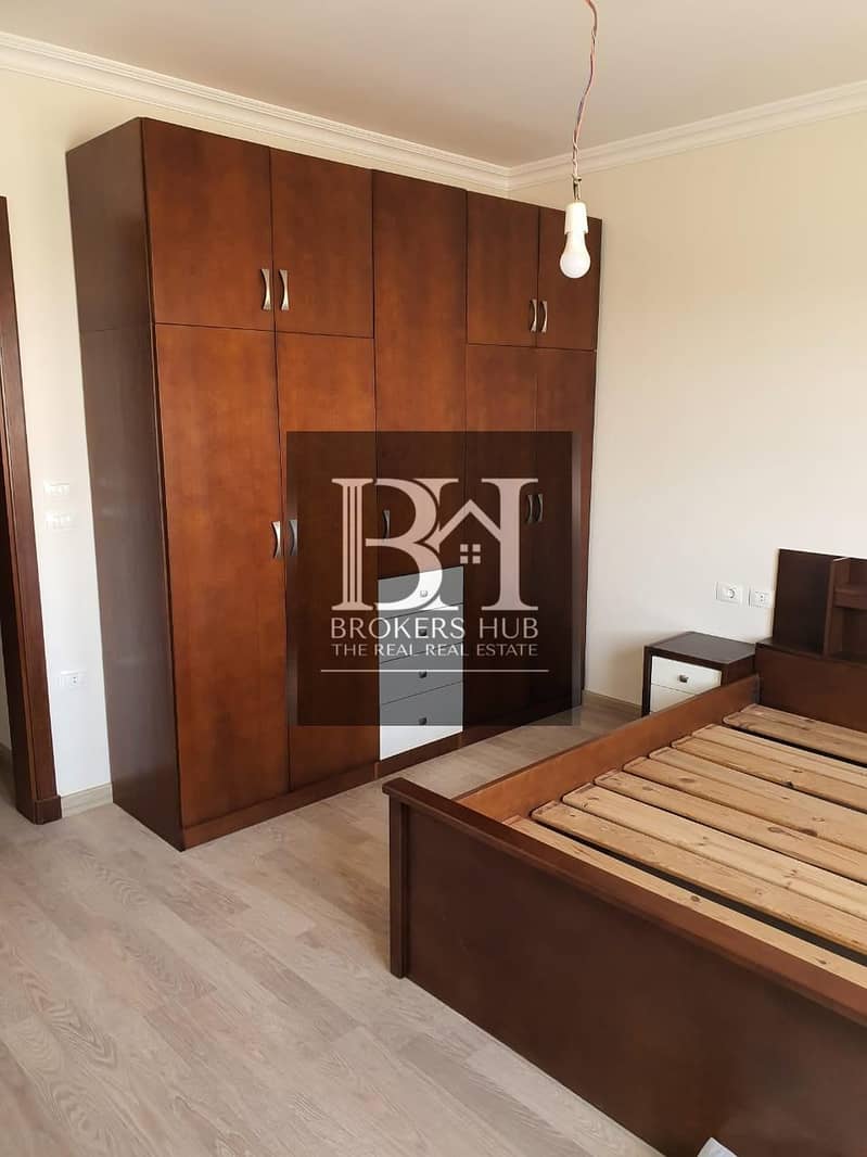 8 77821052-b802-4dfd-b1ff-b7acca42a73f. jpeg