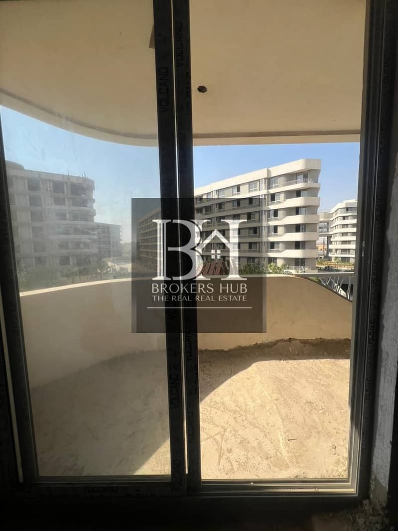 5 5c994356-2ec6-4f30-b170-ec899315a426. jpeg