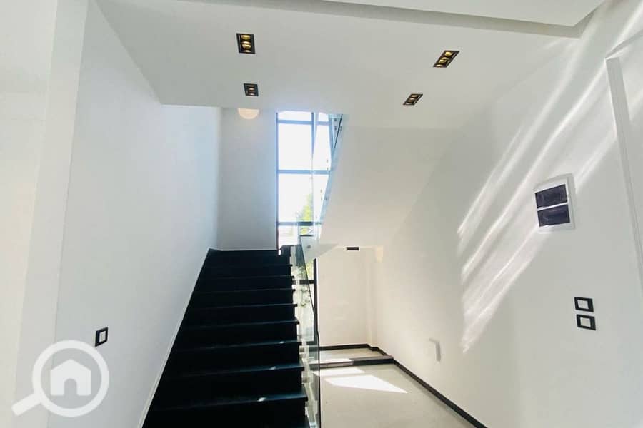 10 Untitled-1_0011_WhatsApp Image 2025-10-27 at 4.44. 11 PM. jpg