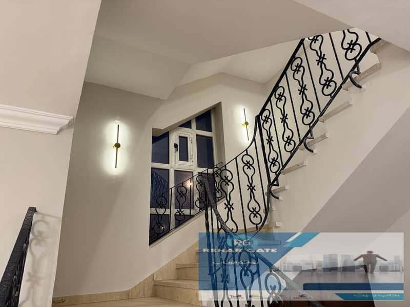 8 de372525-feb8-4645-b4aa-8591be08aba5. jpg