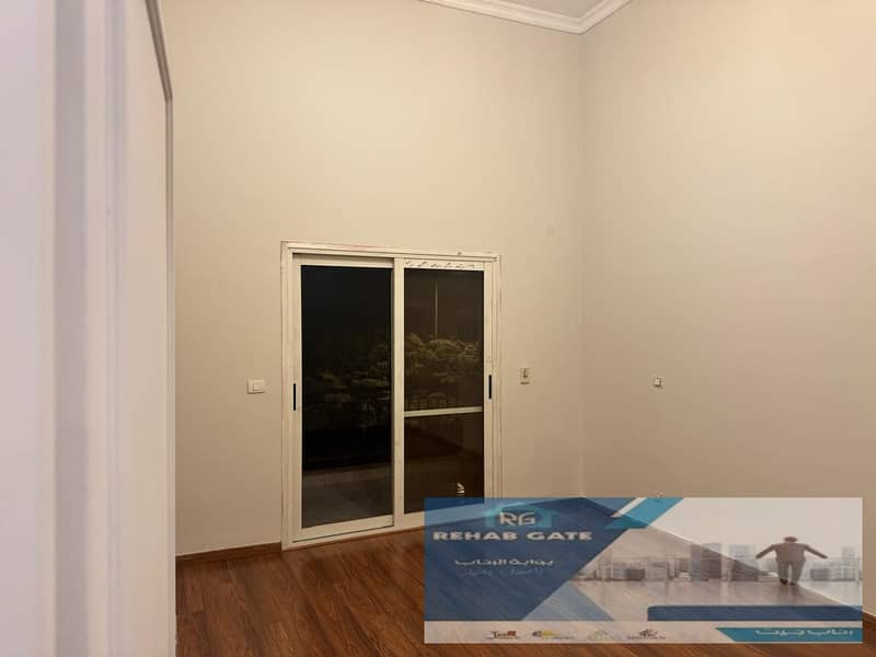 9 94a542ce-f474-4489-9ee2-99e9a98ab1ba. jpg