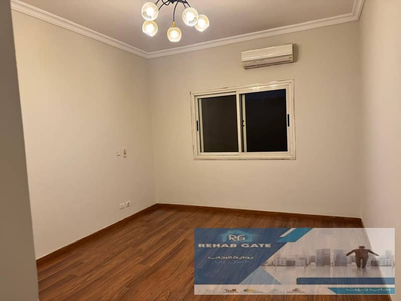 10 05939cd5-f39d-46b5-82f4-f34ef4a80a1e. jpg