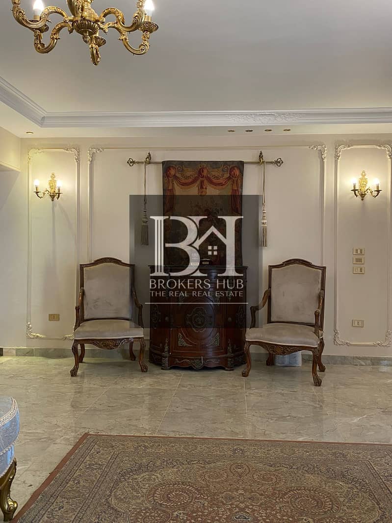 12 e9f7ea00-0925-407f-b993-a7bdfd511dc0. jpeg