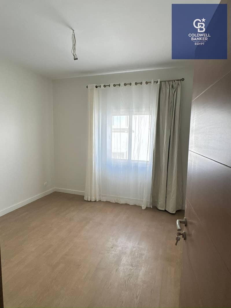 8 1dd6eb52-5831-496b-a697-96648f397647. jpeg