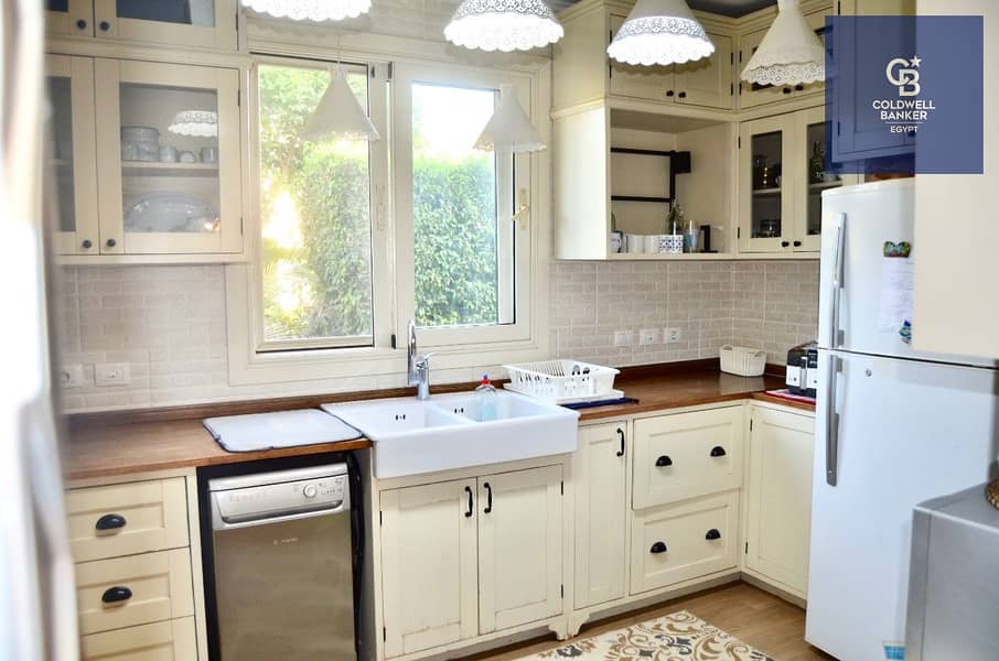 10 33fe3f4e-10f0-405e-868c-2a11c7c26f37. jpeg