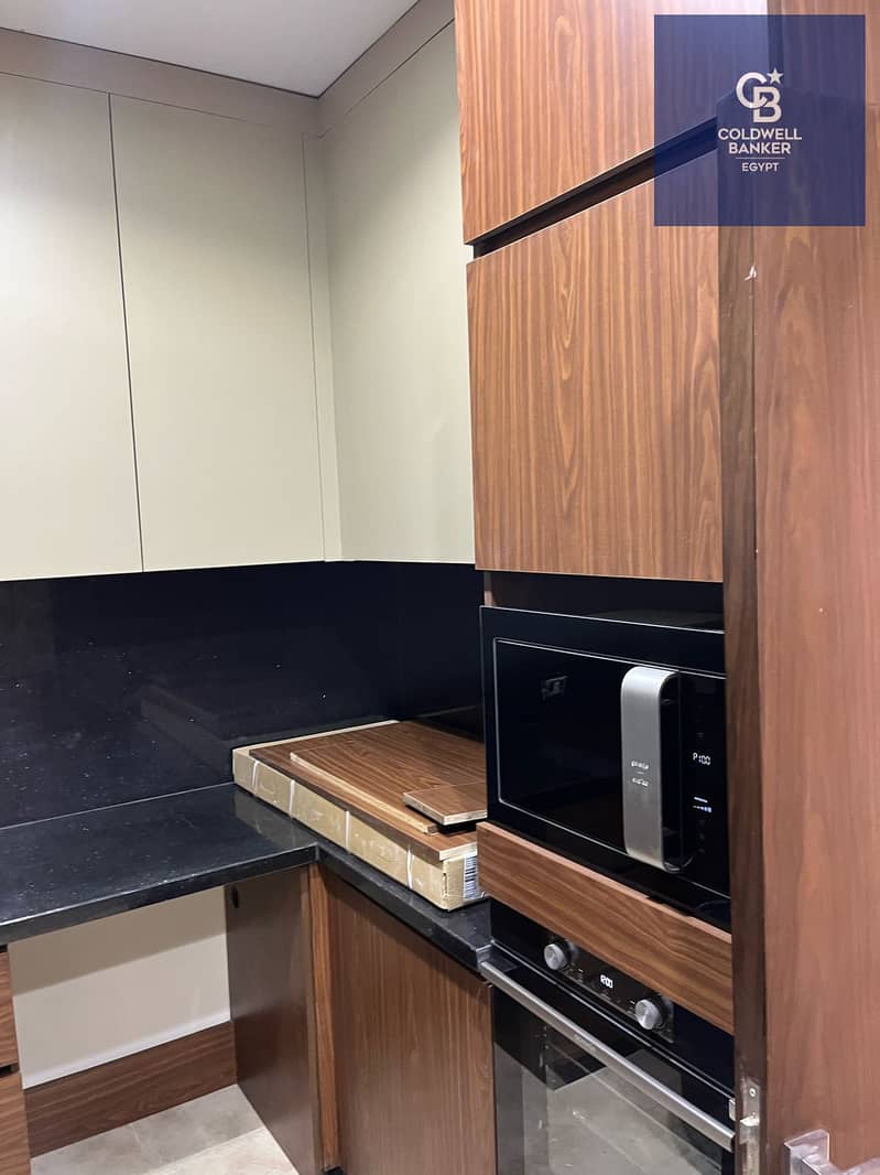 10 9938ad44-bdb2-496d-8aca-64d910a39775. jpeg