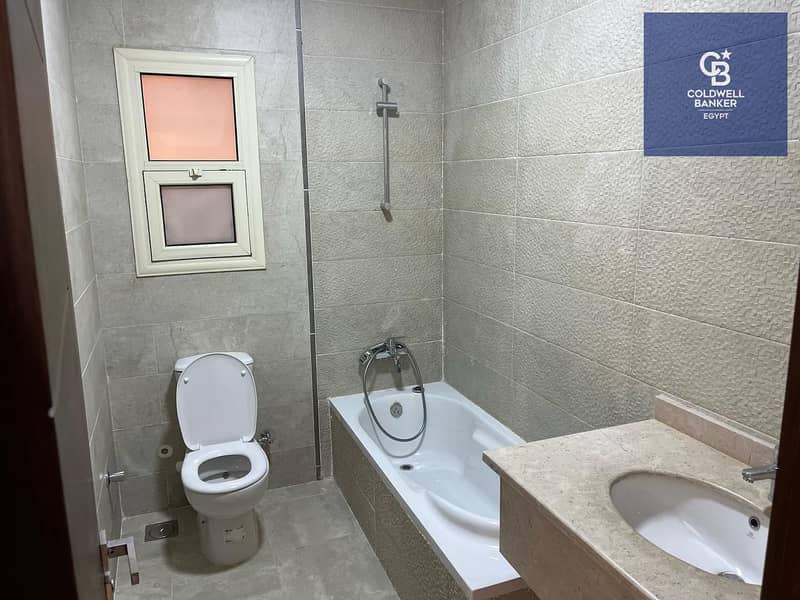 14 b21889e6-3e37-4cae-b467-f5c4bc699fdf. jpeg