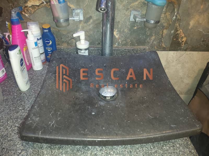 18 U551341 (2). jpeg