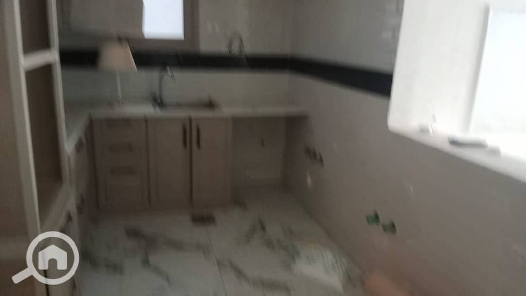 10 WhatsApp Image 2025-10-28 at 17.48. 52_73eda26e. jpg