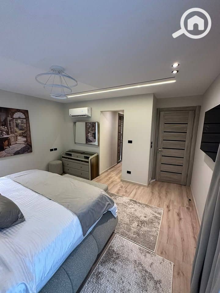 7 563883436_1355426055943422_8924219636060082336_n (1). jpg