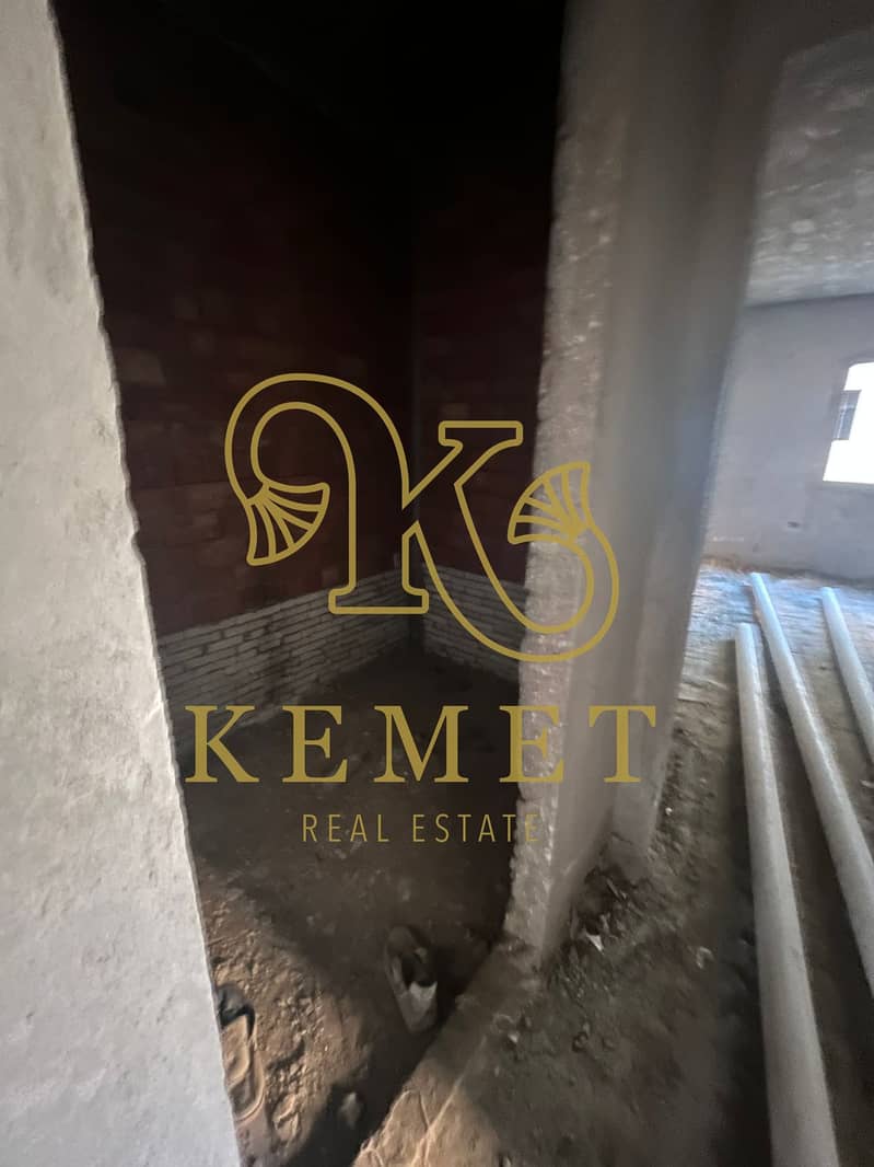 8 ab176100-f589-4b33-83e9-2989a6520512. jpg