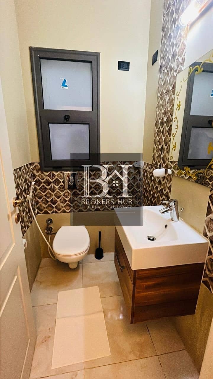 23 WhatsApp Image 2025-10-28 at 12.21. 20 PM (1). jpeg