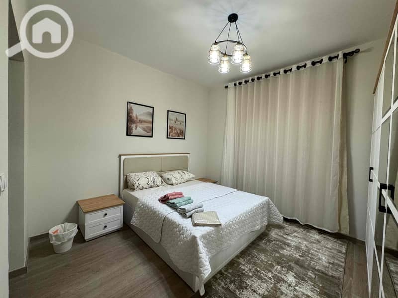 8 c162dc32-91bf-4638-8d25-11f91fd5b32c. jpg