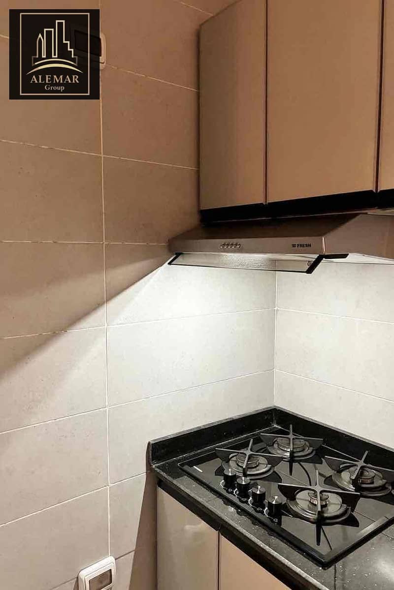 8 d9cf3f47-bc86-4752-9729-ecf270f3ee86. jpg