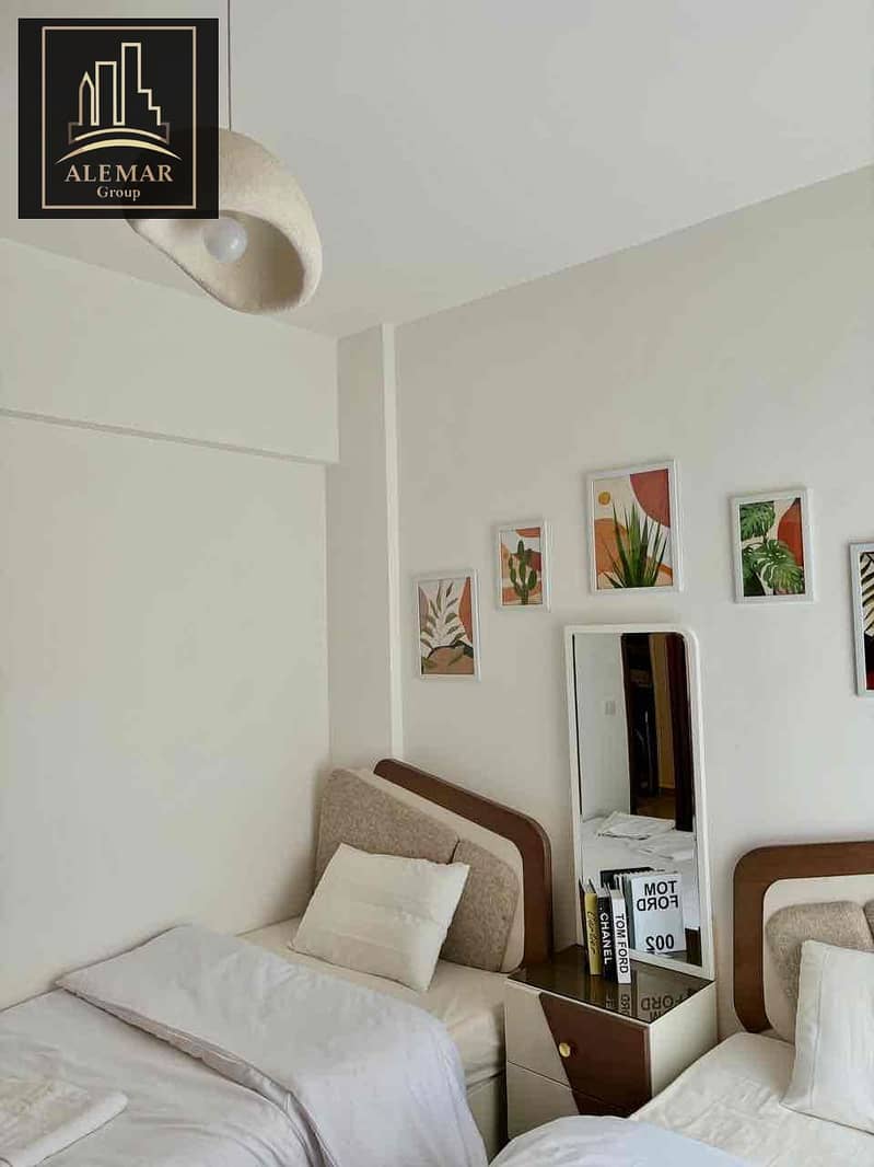 16 562f1adf-1a0c-495f-aeb4-aca73624d203. jpg