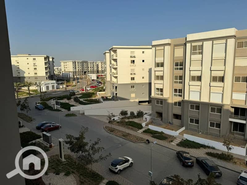 2 WhatsApp Image 2025-10-27 at 4.24. 40 PM. jpeg