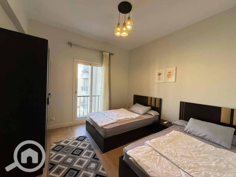 4 1f561452-09e0-4d2e-a3cd-d3d4166a692a. jpg