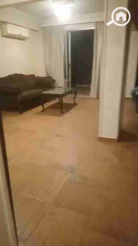 1000211705. jpg 1000211705. jpg