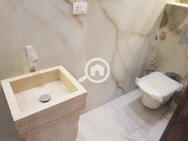 2 WhatsApp Image 2025-10-28 at 19.40. 38_ddcad243. jpg