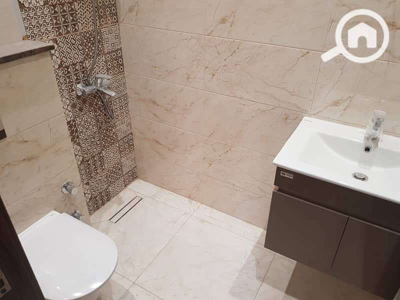 3 WhatsApp Image 2025-10-28 at 19.40. 38_fbec9505. jpg