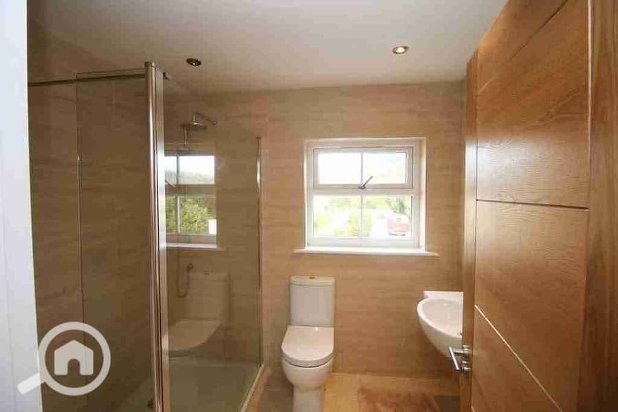 6 FB_IMG_1761669392548. jpg