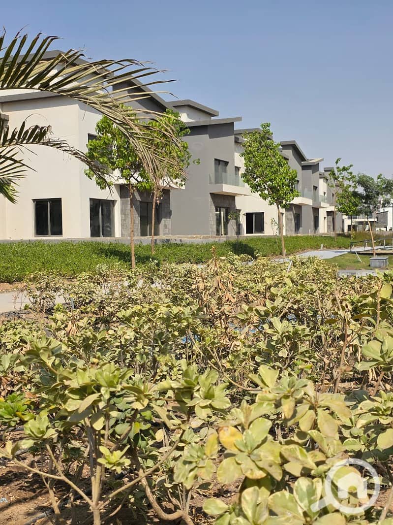 2 WhatsApp Image 2025-09-28 at 1.47. 41 PM (1). jpeg