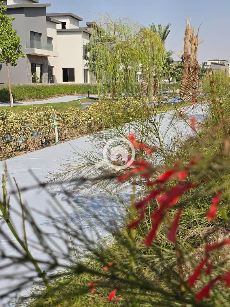 11 WhatsApp Image 2025-09-28 at 1.47. 45 PM (2). jpeg