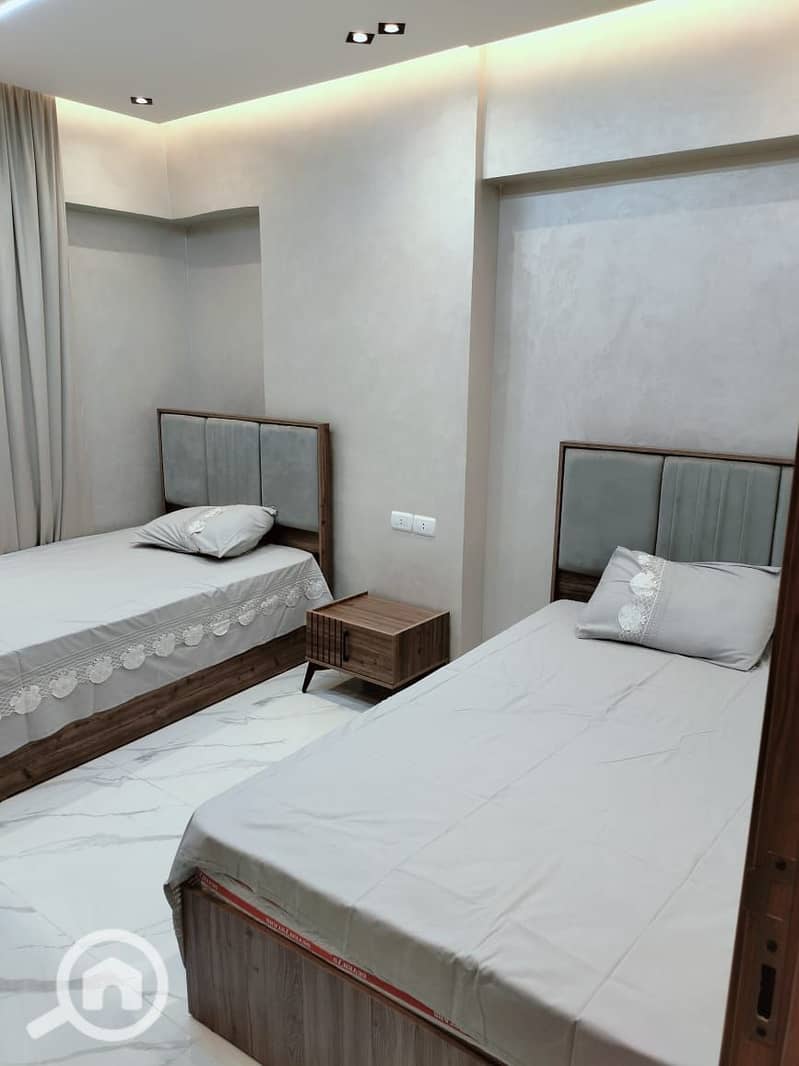 11 75247bc6-1d8c-4380-b30f-9c0ed6b52a28. jpg