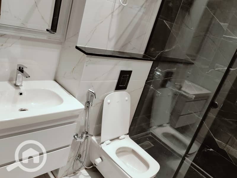 19 2a2d6b2d-7822-4d2d-a997-5b2ee0cb541b. jpg