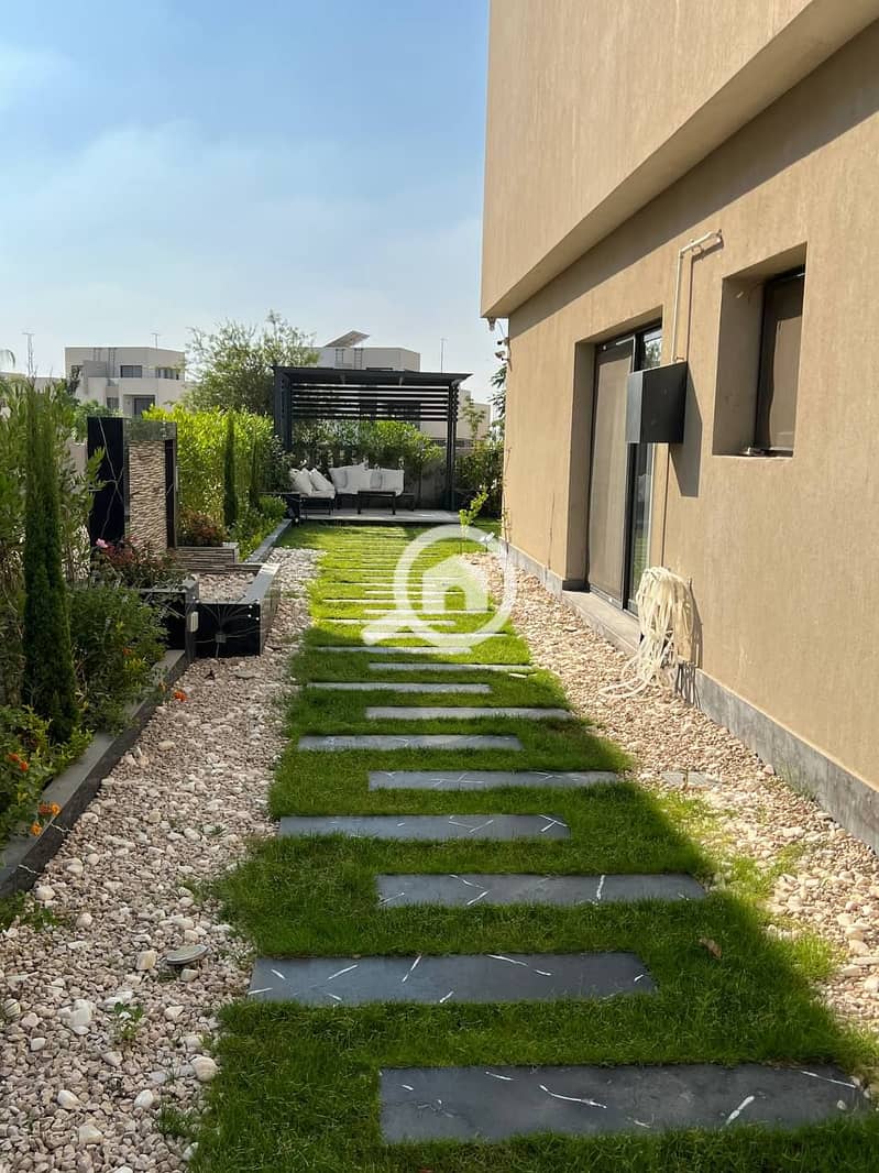 2 photo_2025-07-14_23-28-24. jpg