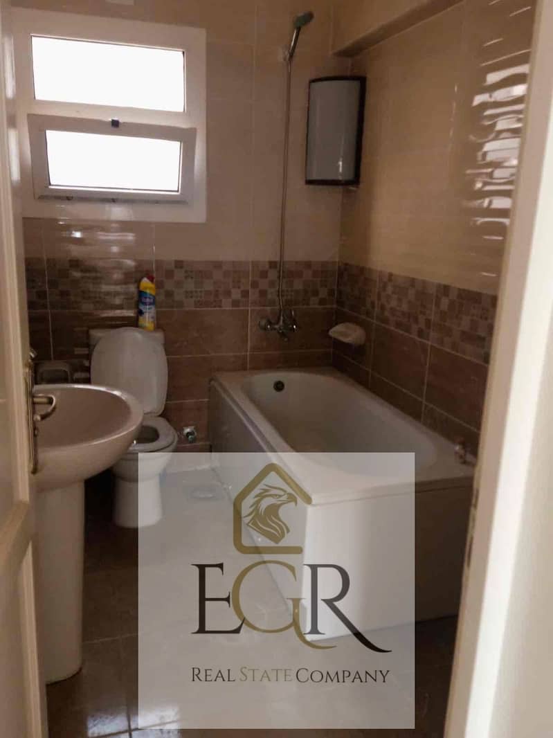 8 f2c3ce5c-f6bd-4609-9958-fec7a95969fd. jpg