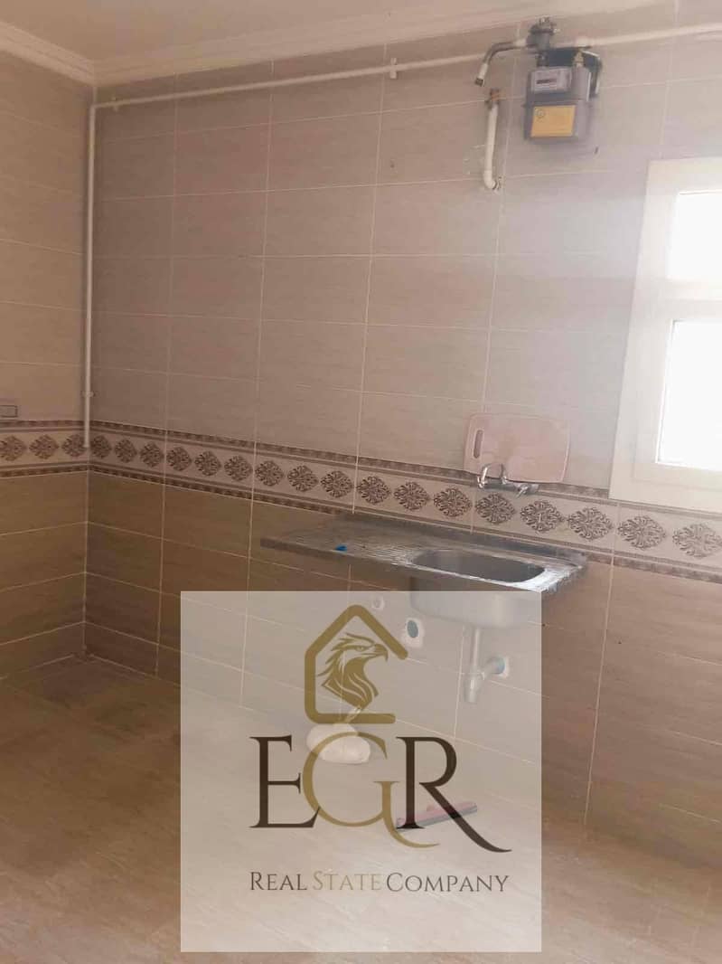 9 05ddda5f-9d88-4a3e-ad1b-99fb1bed40fa. jpg