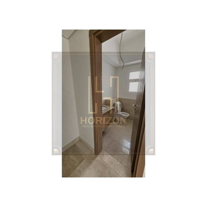 4 WhatsApp Image 2025-10-15 at 2.15. 54 PM (1). jpg