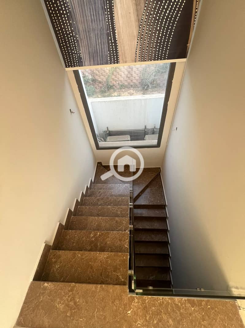 8 WhatsApp Image 2025-10-28 at 10.45. 13 AM (2). jpeg