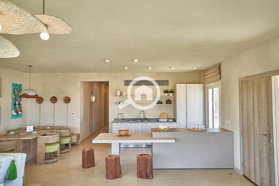 4 08a05f8a-35ac-4439-bda5-b40e9e4d0b5b. jpg