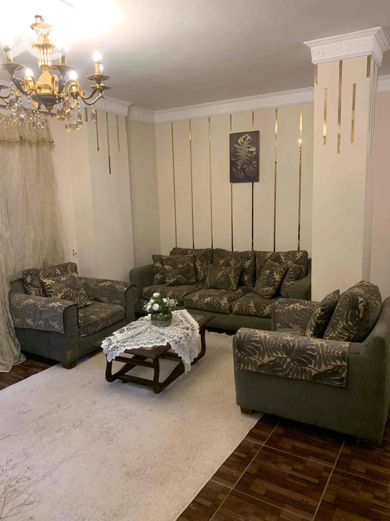 2 1951d7a7-b0cb-4e2a-893c-0d7be1ac00a3. jpg