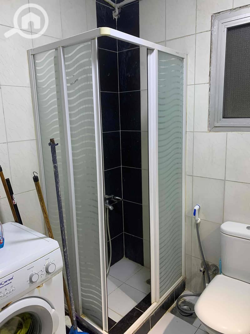 7 b8d6d7c3-23d9-4b73-afe9-035f5c5b07bc. jpg