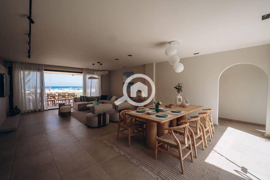 2 5ed71306-c331-4853-9169-9d2556363f06. jpg