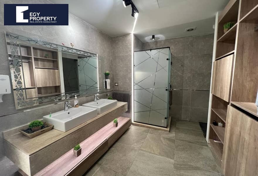 9 3ad55604-210b-470f-9355-afaa3a49d6d1. jpg