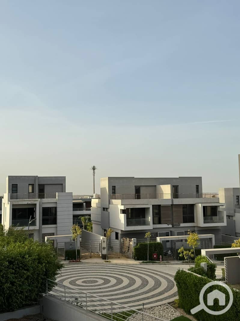 3 WhatsApp Image 2025-10-06 at 4.36. 15 PM. jpeg